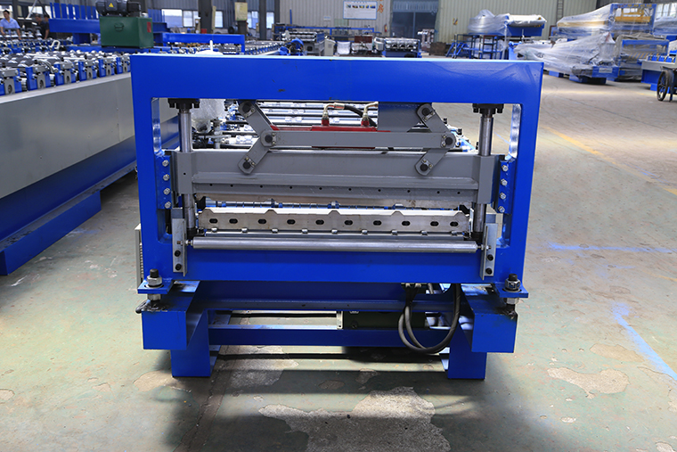 Roof Panel Roll Forming Machine