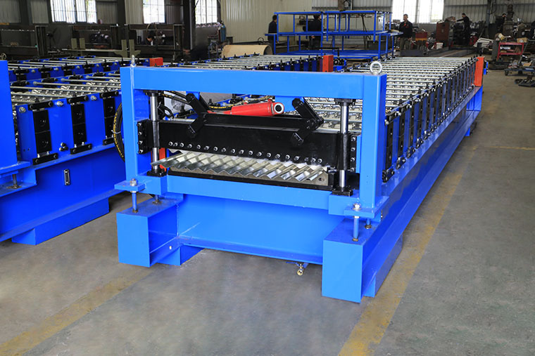 Corrugated Roof Sheet Roll Forming Machine