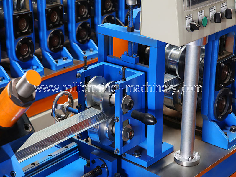 High Speed Ceiling Roll Forming Machine